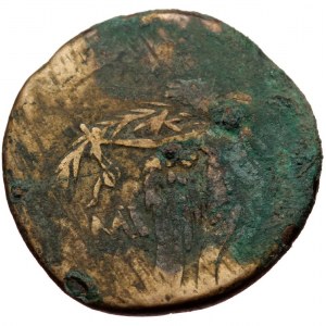 Pontos, Amisos, AE 22 (bronze, 7,90 g, 22 mm) time of Mithradates VI.(120-63 BC) Obv: Aegis with facing Gorgon in the ce