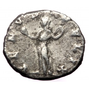 Julia Domna (193-217), AR denarius (Silver, 17,8 mm, 2,94 g). Rome, under Septimius Severus and Caracalla, 198-200.