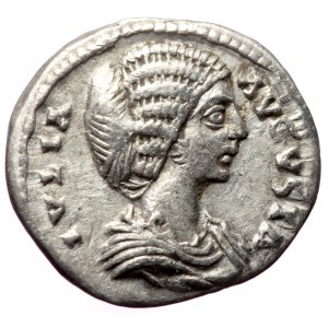 Julia Domna (193-217), AR denarius (Silver, 17,8 mm, 2,94 g). Rome, under Septimius Severus and Caracalla, 198-200.