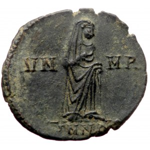 Divus Constantine I (Died 337) Æ nummus (Bronze, 15mm, 1.04g) Nicomedia, under Constantius II and Constans, 347-348.