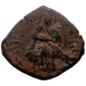 Islamic, Umayyad Caliphate (Arab-Byzantine coinage) 'Abd al-Malik ibn Marwan (AH 65-86 / AD 685-705). Æ Fals (Bronze, 18
