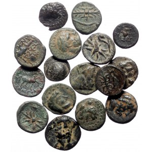 16 Greek AE coins (Bronze, 32.55g)