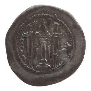Persie - Sasánovci. Kavád I. 488-497, 499-532, Ag drachma, Poprsí s okřídlenou korunou / Hořící oltář mezi dvěma strážci, ShY - Shiráz, provincie Fars. 28 mm, 3,72 g