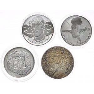 PRL, sada 4 stříbrných mincí 100 a 200 zlotých 1973-1982, Copernicus, Skłodowska, XXX let PRL , Mistrovství světa ve fotbale Španělsko '82