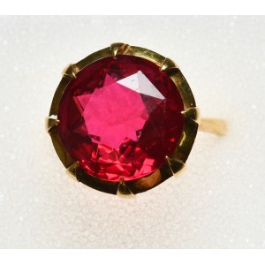 Dámský prsten s velkým červeným kamenem, ryzí zlato 583 - SSSR