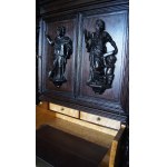 Neo-Renaissance walnut wood cabinet, 19th century.