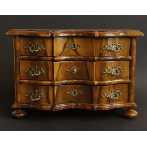 Miniature of an 18th-century chest of drawers, 20th century.