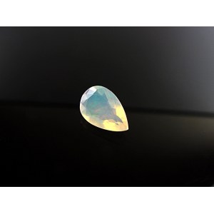 Natürlicher Opal 1,40 kt. 10,7x7,3x4,8 mm. - Äthiopien