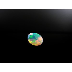 Opal Naturalny 0.80 ct. 7.8x5.2x3.7 mm. - Etiopia