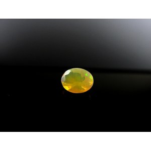 Natürlicher Opal 0,80 ct. 7,8x5,8x4,2 mm. - Äthiopien