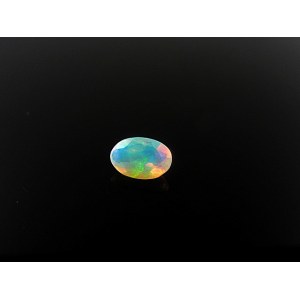 Natürlicher Opal 0,65 kt. 7,4x5,0x3,2 mm. - Äthiopien