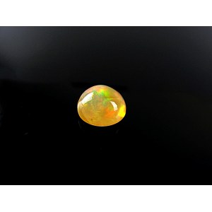 Natural Opal 4.05 ct. 10.7x6.8 mm. - Ethiopia