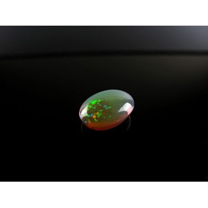 Natural Opal 3.25 ct. 12.6x9.1x4.9 mm. - Ethiopia