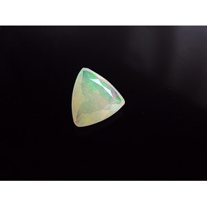 Natürlicher Opal 0,85 kt. 7,8x7,6x4,0 mm. - Äthiopien
