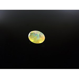 Natürlicher Opal 0,45 kt. 6,8x4,9x3,3 mm. - Äthiopien