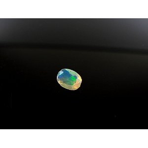 Natural Opal 0.30 ct. 5.6x3.8x1.9 mm. - Ethiopia