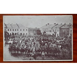 Jędrzejów.Strzelcy na rynku,sierpień 1914 r.