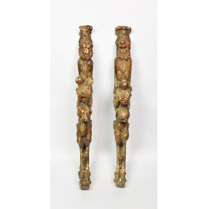 A pair of brackets