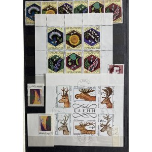 Collection of World Stamps - Mostly nature, vehicles, artefacts