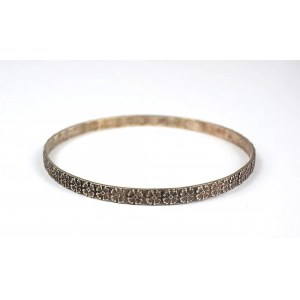 Silver bracelet, sample 800, signed J, weight 10.5g, diameter about 67mm [2].