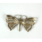 Fibel in Form eines Schmetterlings, Silber, Probe 800, Gewicht 5,3 g [81].