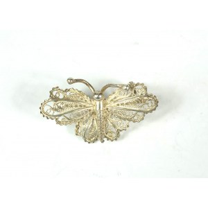 Brooch in the shape of a small butterfly, weight 2.5g [88].