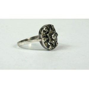 Ring with markesites, silver, sample 925, weight 3.1 [93].