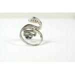Pierścionek w kształcie węża, srebro, próba 925, sygnowany A, waga 5,5g [94]
