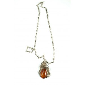 Necklace with large pendant, amber in silver, sterling silver, weight 31.5g [116].