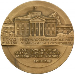 Medal Restoration of the School in Kutno named Józef Piłsudski