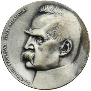 Medal of the Chief of State Józef Piłsudski 1986
