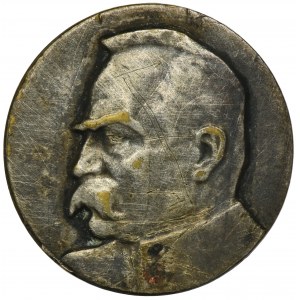 Badge with Józef Piłsudski