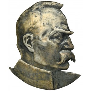 Badge with Józef Piłsudski