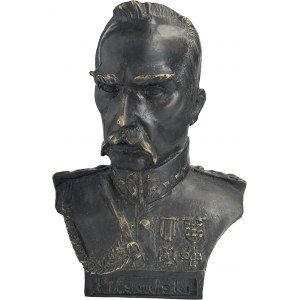 Sculpture of the bust of Józef Piłsudski