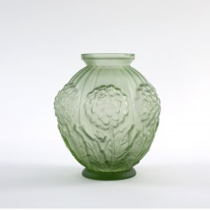 Vase Chrysanthemums - Ironworks Niemen J. Stolle, cat. no. 1309