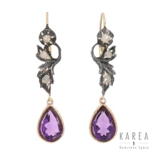 Earrings with amethysts in drop forms, 19th/20th century.