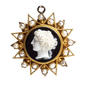 Continental gold, onyx and pearl pendant - 19th century