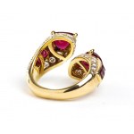 Ruby diamond contrarie' motif band gold ring