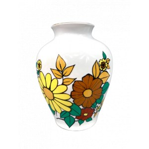 Keramische Vase mit Blumen. CZPiP in Chodzież. 1970s.