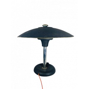 Lampa metalowa Bauhaus. Projekt Max Schumacher w 1934 roku.