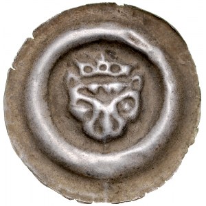 Schlesien, Brakteat breit 13. Jh., Av.: Kopf eines Löwen in einer Krone gegenüber.