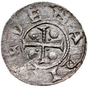 Boleslav III. Krivoprísažný 1107-1138, denár, Av: Rv., knieža na tróne, legenda z náhodných písmen, ako medzihry veľa dvojbodiek, Rv: Rv: kríž s ramenami ukončenými priečnym brvnom, medzi ramenami v každej zo štyroch zón veľká a malá bodka, nápis: +.