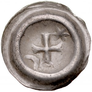 Button brakteat, Av: Greek cross, between the arms a crescent moon and a star.