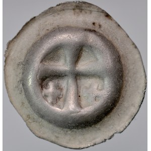 Button brakteat, Av: Latin cross, two crosses on the sides.