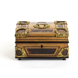 French wood and tortoiseshell box - 18th century