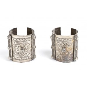 Pair of silver ethnic bracelets - Tunisia (?) early 20th century