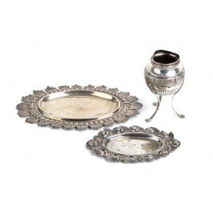 Lot consisting of a silver incense burner and two small trays - Naples 1832-1872, Turkey early 20th century