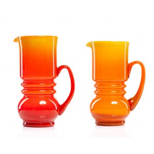 A set of two jugs from a beverage set - designed by Lucyna PIJACZEWSKA.