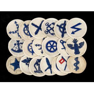 GERMANY, III REICH Lot of white round KM badges