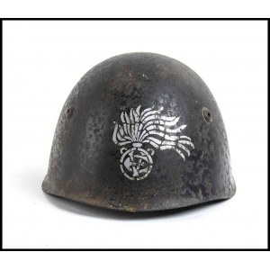 ITALY, KINGDOM An m. 33 Carabinieri steel helmet